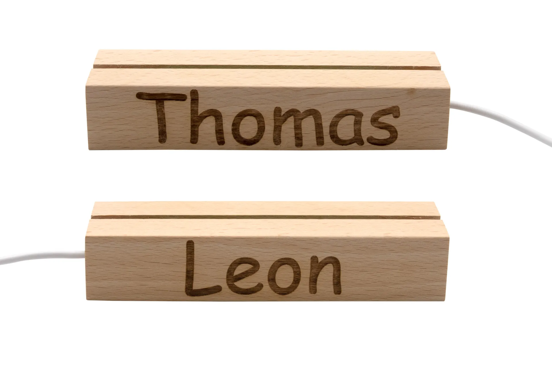 LED-beleuchteter Acryl-Aufsteller mit Löwenmotiv, montiert auf Holzsockel mit USB-Anschluss und Bedienelement für div.Farblichter– ideal als Nachtlicht oder Dekoration für Kinderzimmer mit zwei Ausführungen (ohne Gravur/mit individueller Gravur)