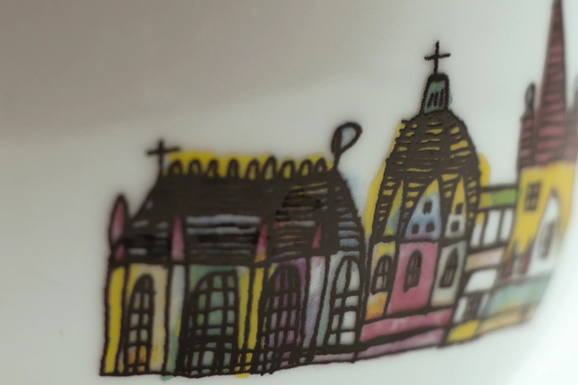Weiße Porzellan‑Müslischale  0,5 l mit handgezeichnetem Aachener Dom‑Motiv