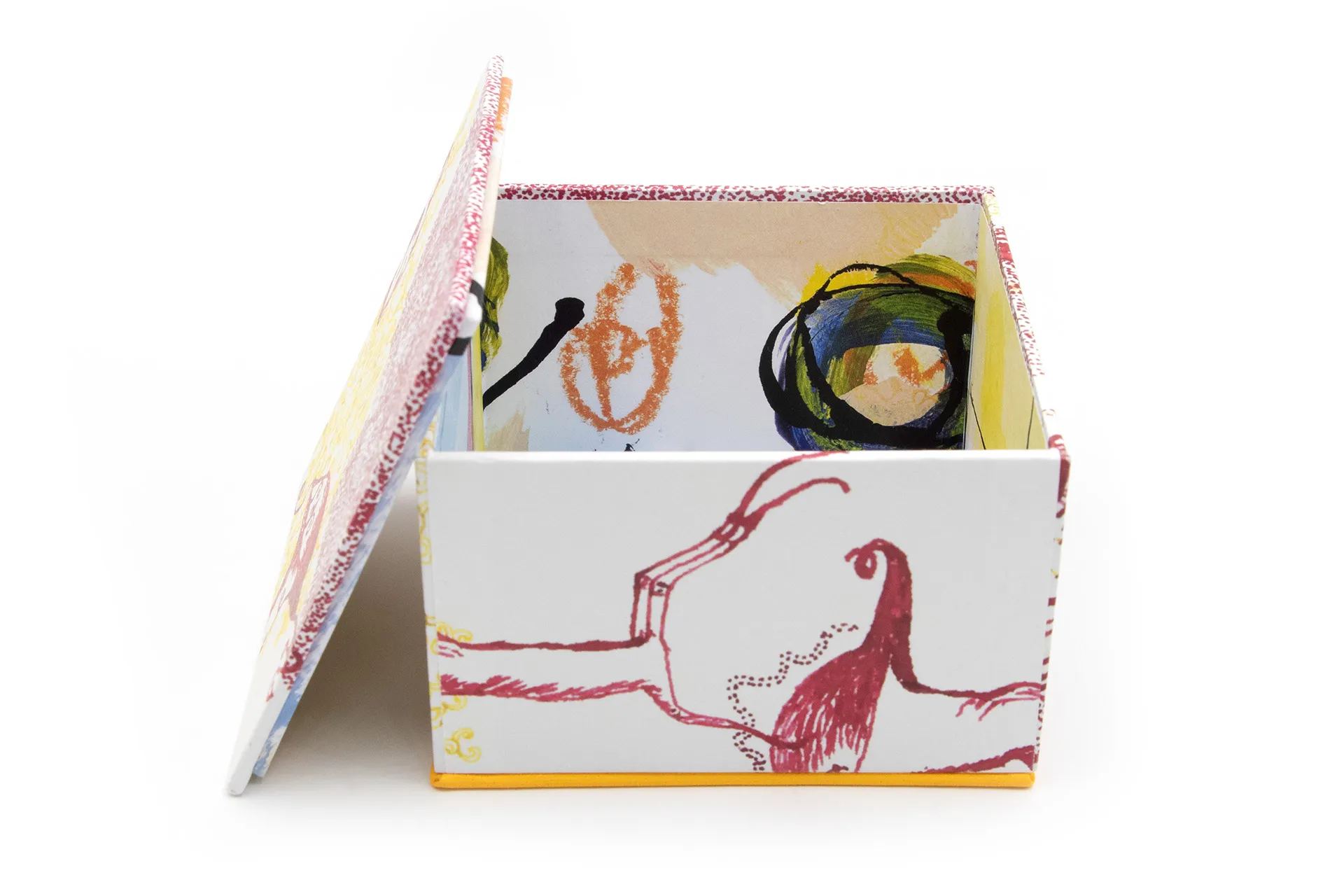 Quadratische Schmuckdose mit handgemaltem Pilzmotiv in warmen Rot- und Gelbtönen, erhältlich in drei Größen Quadratische Schmuckdose mit handgemaltem Pilzmotiv in warmen Rot- und Gelbtönen, erhältlich in drei Größen