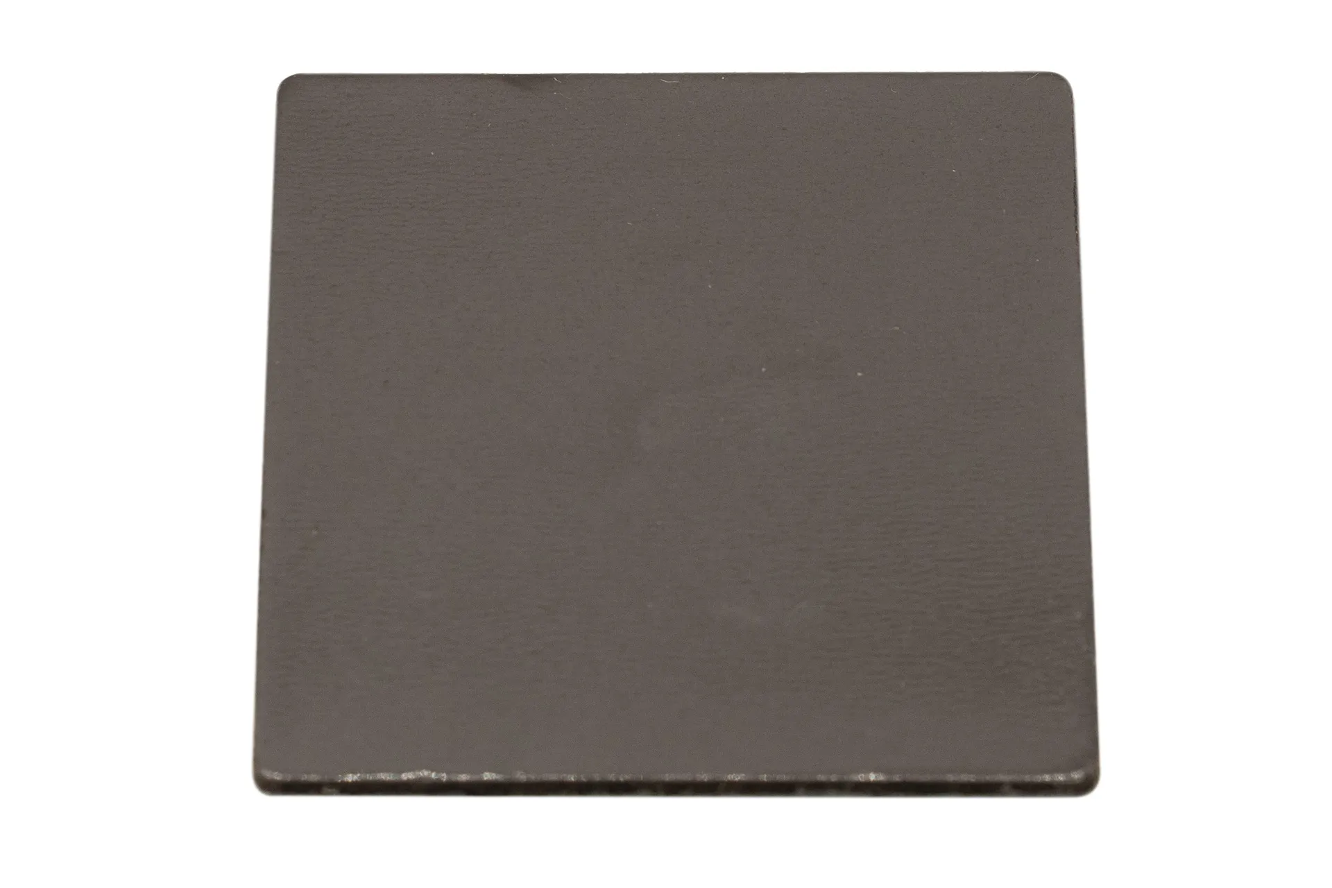 Quadratischer Magnet mit buntem künstlerischem Viereck Motiv in kreativer Optik – perfekt zum Anhängen von Postkarten, Notizen oder Zeichnungen