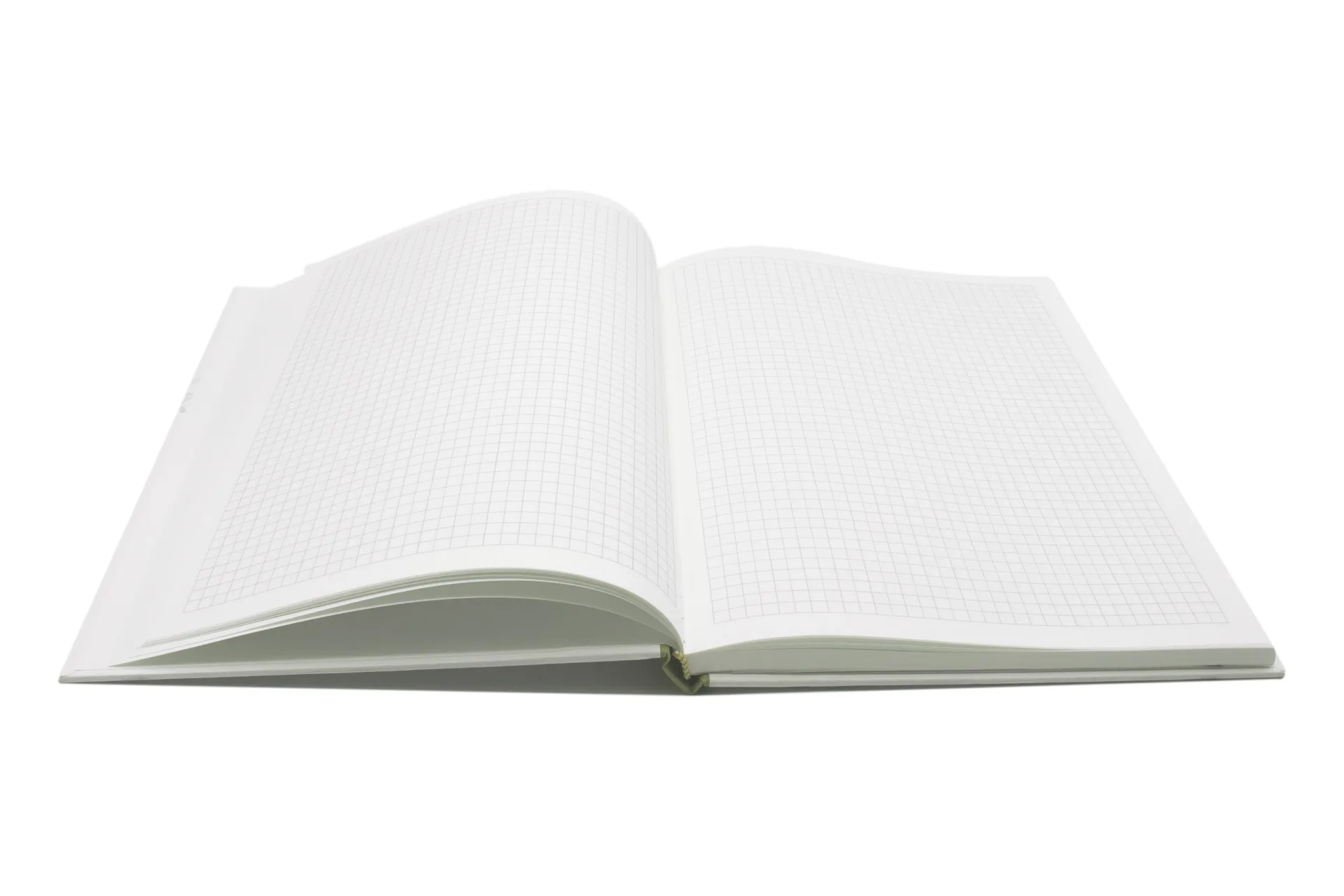 Hardcover-Notizbuch mit kalligrafischem Motiv auf Einband, stabile Fadenheftung und Fixiergummi, in einer mittelgroßen Ausführung mit kariertem Papier